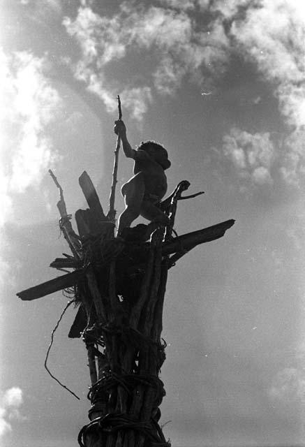 Samuel Putnam negatives, New Guinea; man in kaio