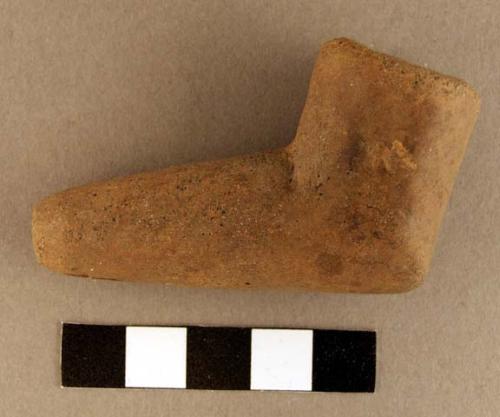 Pipe stem and sherd