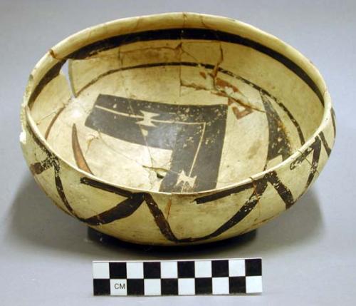 Restored sikyatki polychrome pottery bowl