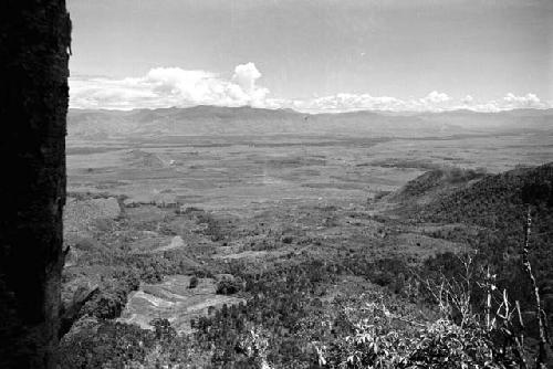 Samuel Putnam negatives, New Guinea; scenic shot from high above the valley; out towards the west