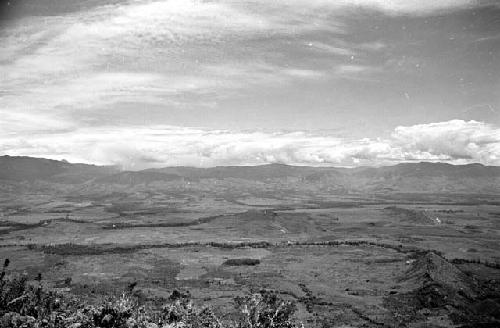 Samuel Putnam negatives, New Guinea; scenic of Solimo