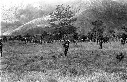 Karl Heider negatives, New Guinea; Men Towards Battle