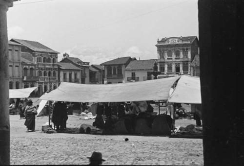 Market scenes