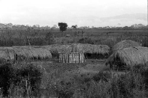 Dumakonem. in center of yard the walls of new ebeai.