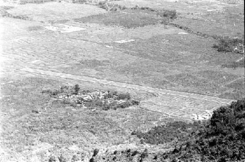 view from ridge down on Jibiga (Peter van Maanen's station)