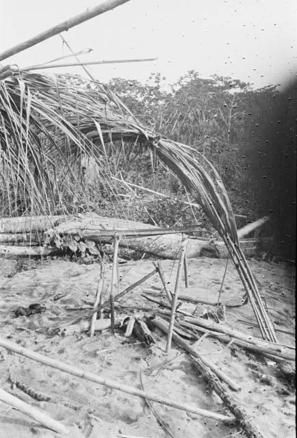 Typical overnight shelter of Quichuas