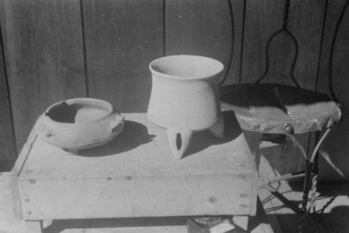 Red ware tripod bowl and armadillo ware tripod