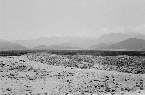 Huge unnamed site with megalithic masonry discovered by Tello, east of Sechin, Casma Valley