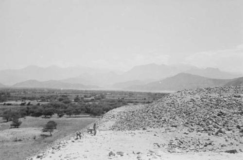 Huge unnamed site with megalithic masonry discovered by Tello, east of Sechin, Casma Valley