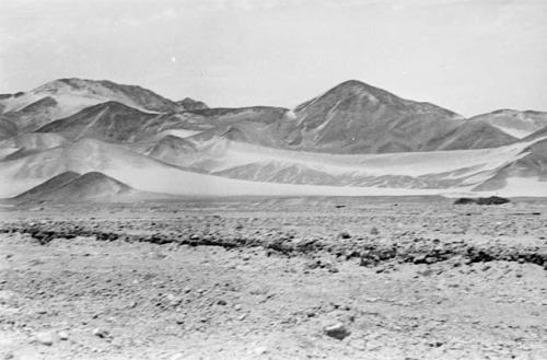 Mountains east of Pan-American Highway near Vir