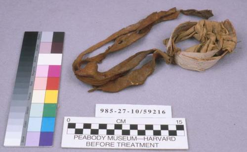 Snake Priest's armband (chu matsiuk soma), made from cottonwood root