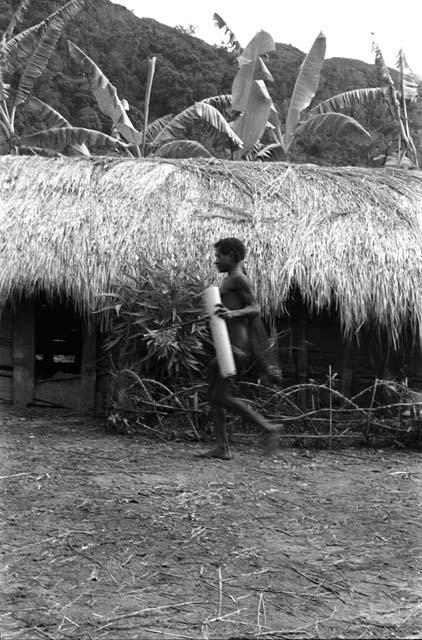 Woman carrying haki