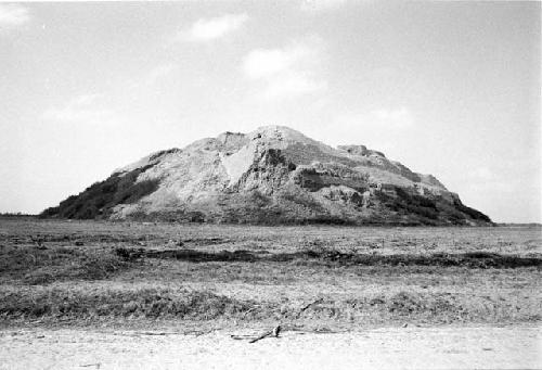 Northwest corner of huaca at Site 44