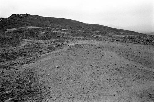 West ridge where Gunape-like impressed pottery was found at Site 93