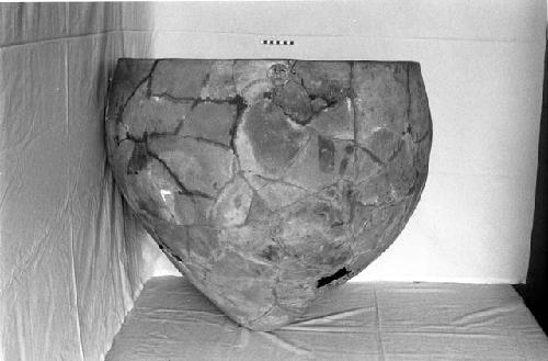 Large tinaja from Site 87