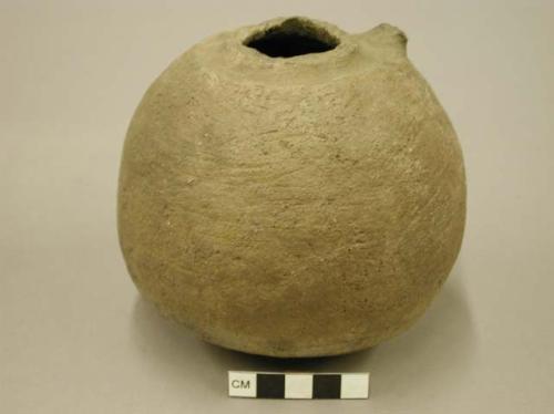 Plain pottery jar - small