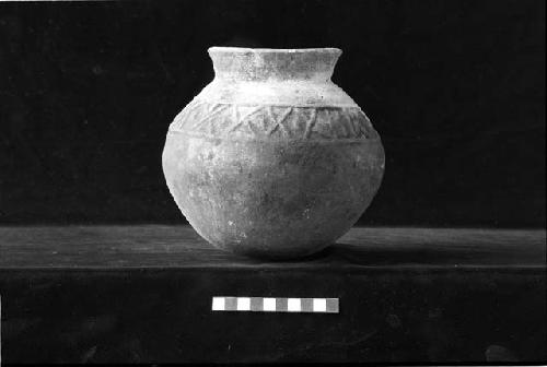 Press mold jar from Site 131