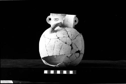Face neck ceramic vessel from Site 131