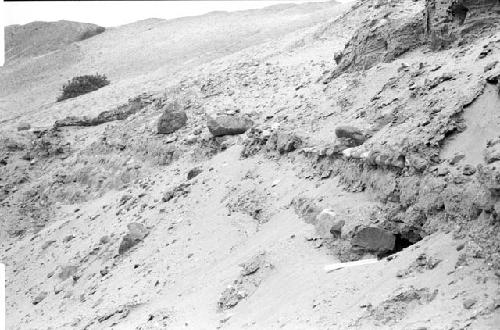 Detail of construction on eroded section (Feature 9) of west side of Quebrada E of Sites 90 and 91