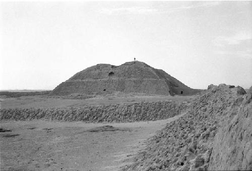 Huaca at Site 142