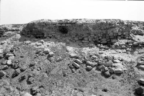Exposed construction of top of huaca surface at Site 177
