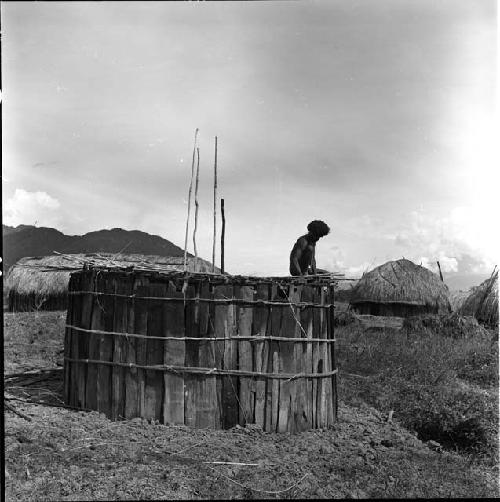 Man working on henapu of new ebeai