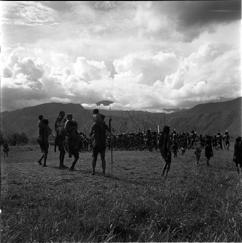 Many people dancing on the Liberek