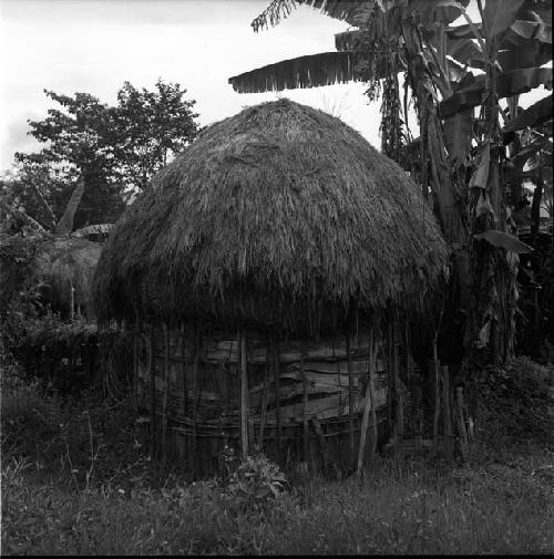 round house