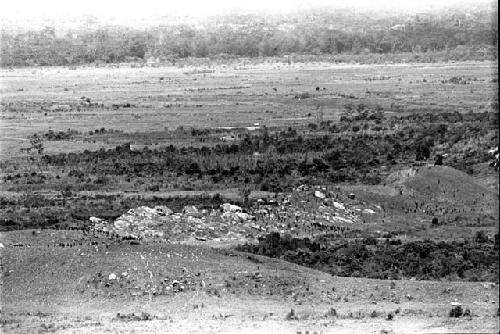 Distance shot of armies at war on the Warabara