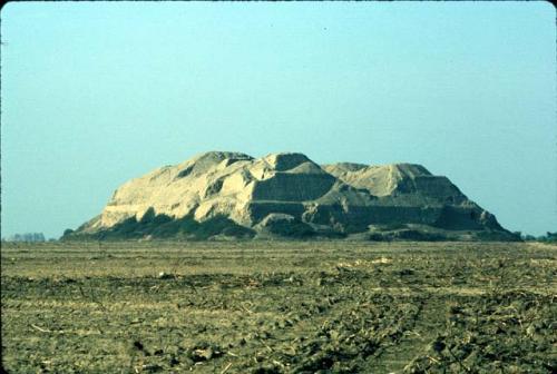 Southwest corner of Huaca Rosario (Site 44)