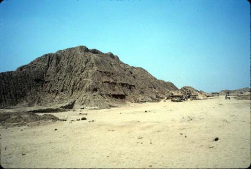 Peruvian crew dig location at Tucume