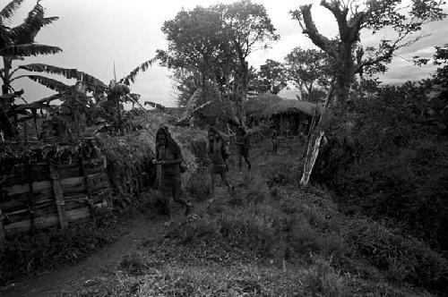 Women leaving the Kibit Silimo sili