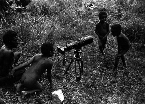 Children looking through the Nikon with a 500mm lense