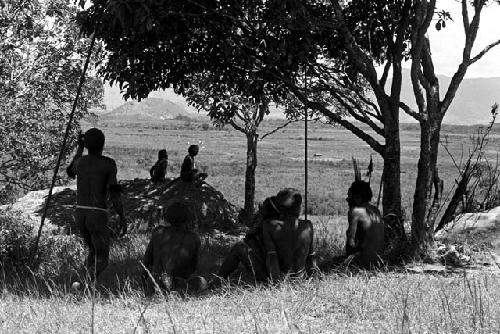 A group of warriors on the Anelerak, waiting to join the war