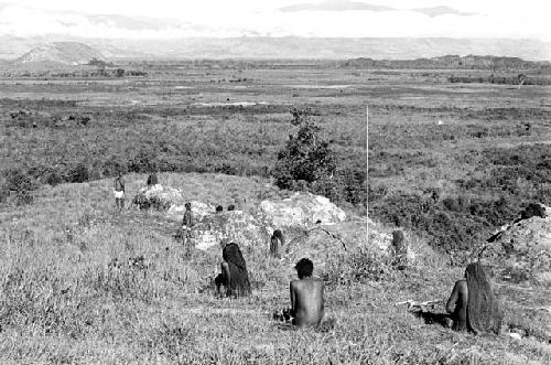 Women on the Anelerak waiting to go to the fields