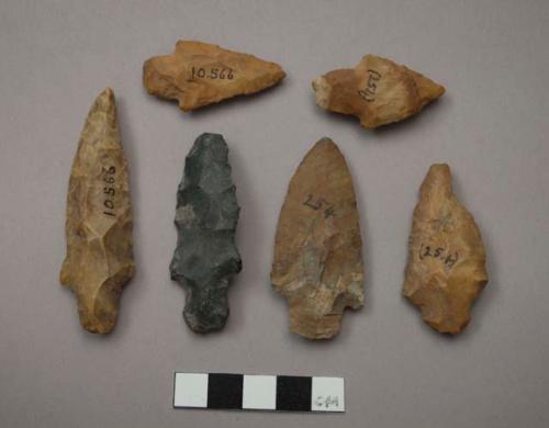 Stone projectile points, stemmed