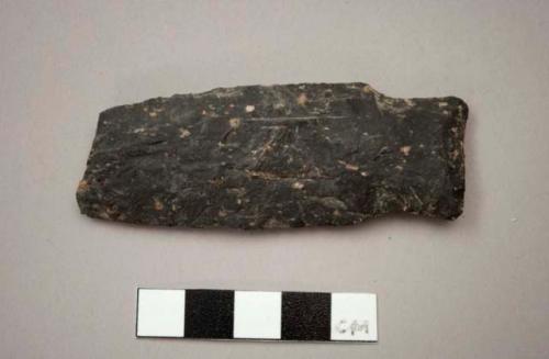 Stone projectile point, stemmed