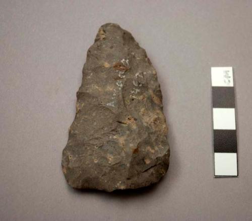 Stone projectile point, triangular