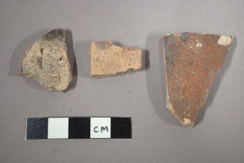 Complete potsherds