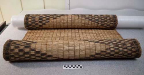 Sleeping mat - twined weave ("nyagamu")