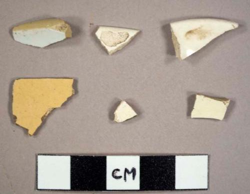 Miscellaneous sherds, including creamware, whiteware, and one creamware rim sherd to a cup