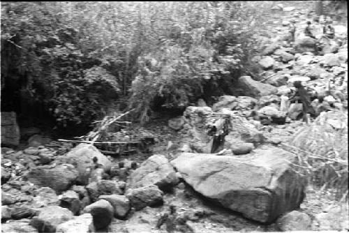 Women in salt well