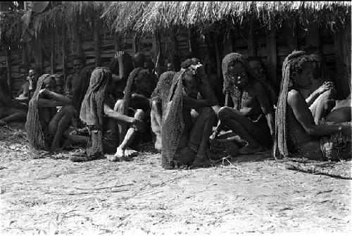 Women under the eaves