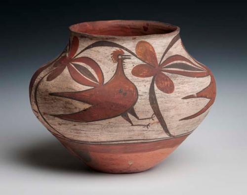 Ceramic vessel, short neck, polychrome exterior, rooster design