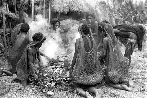 women at work on a haksé