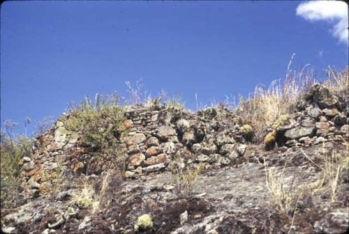 Standing walls at Pinit (U2343)