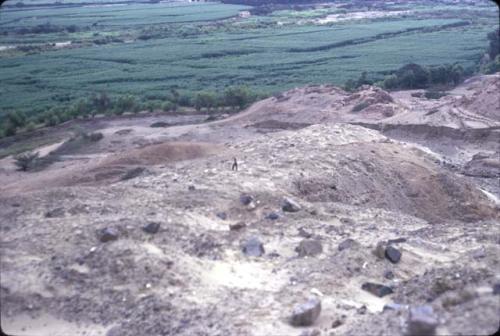 Overview of Chimu Cemetery #1 at Falda de Cerro Orejas (K3955)