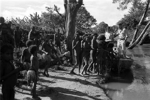 Women in the Wittaia village