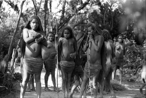 Wittaia women on shore