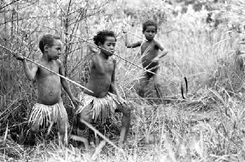 children playing sikoko wasin